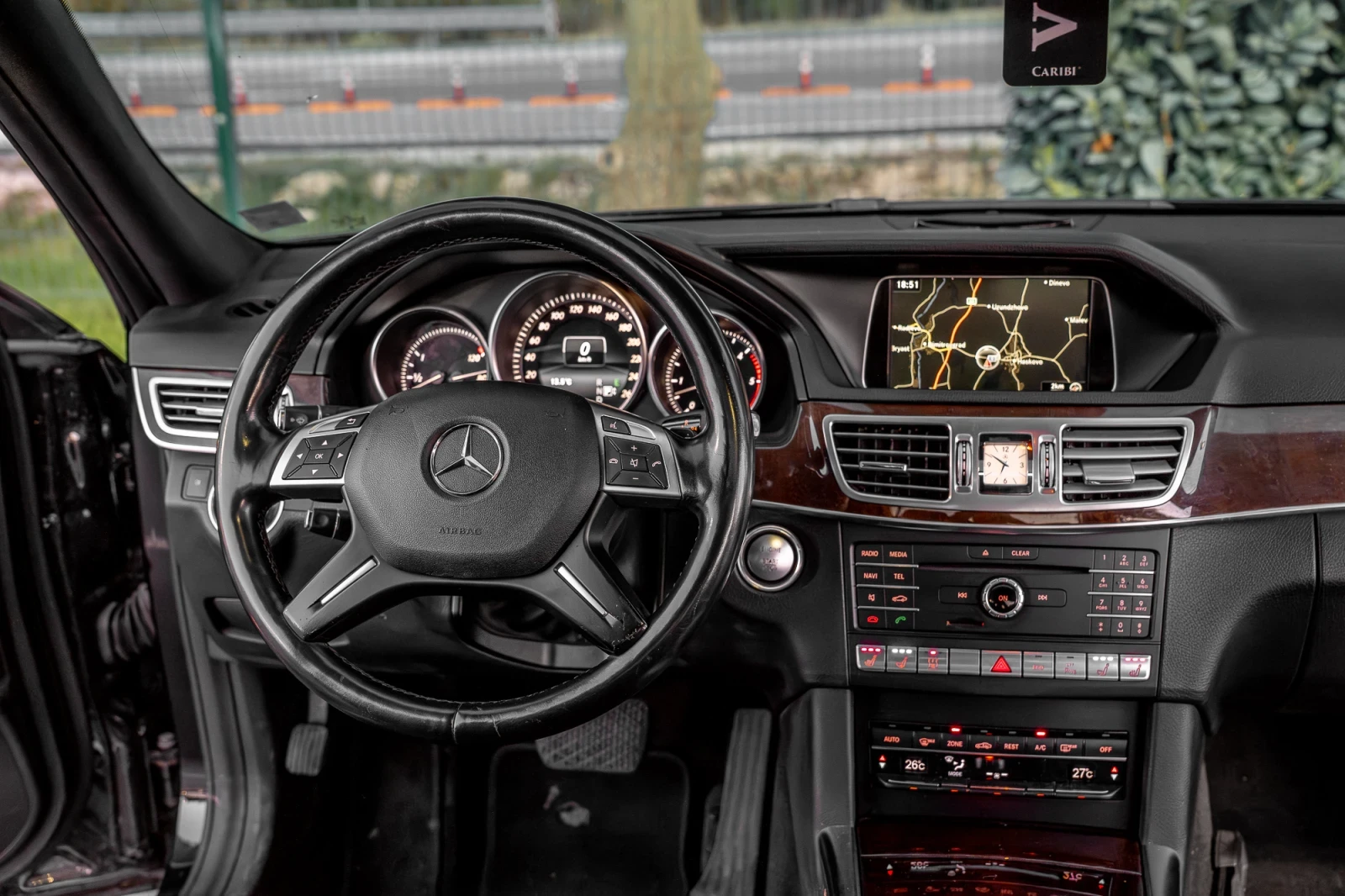 Mercedes-Benz E 350, снимка 14 - Автомобили и джипове - 54781059
