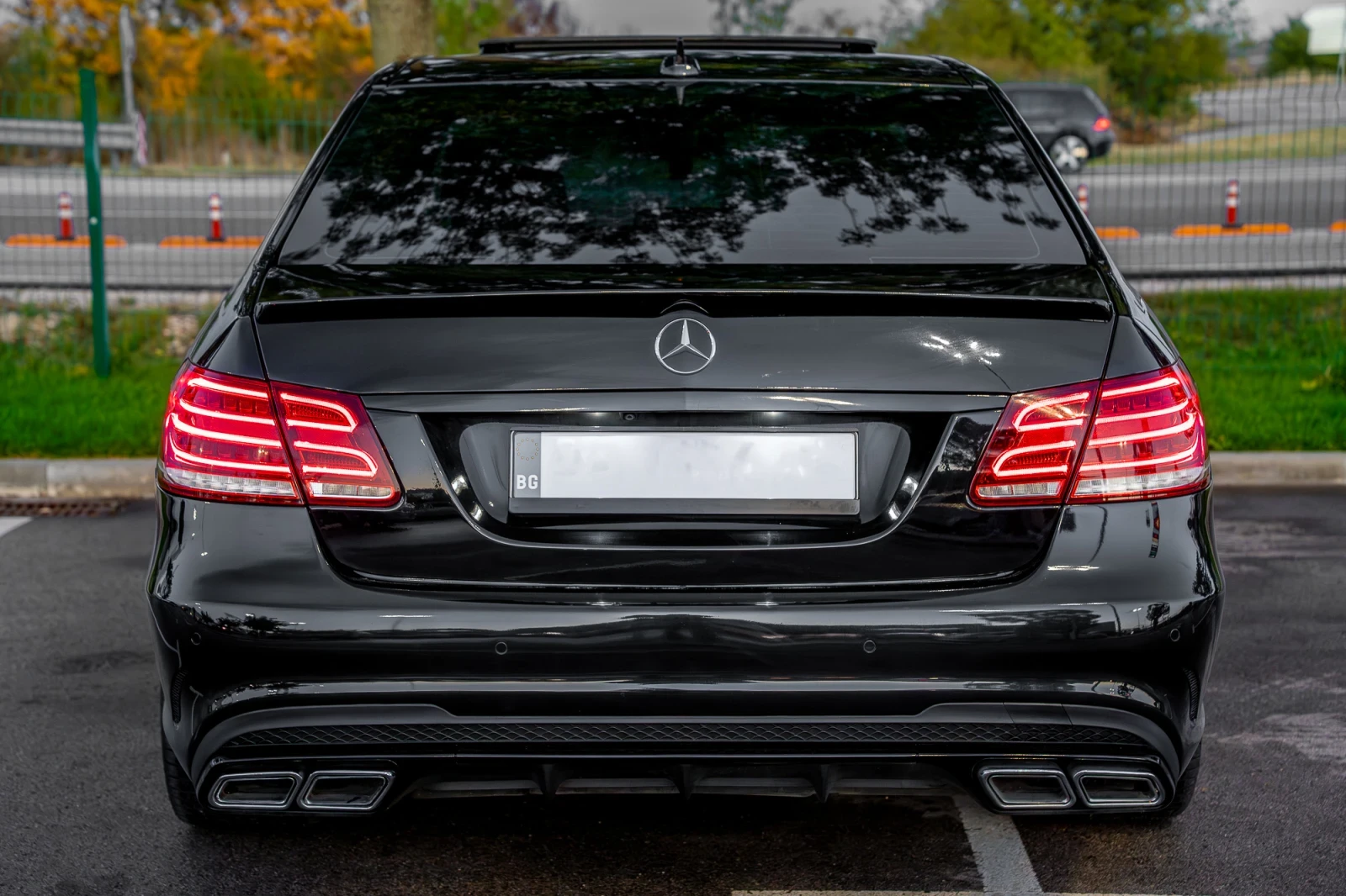 Mercedes-Benz E 350, снимка 2 - Автомобили и джипове - 54781059
