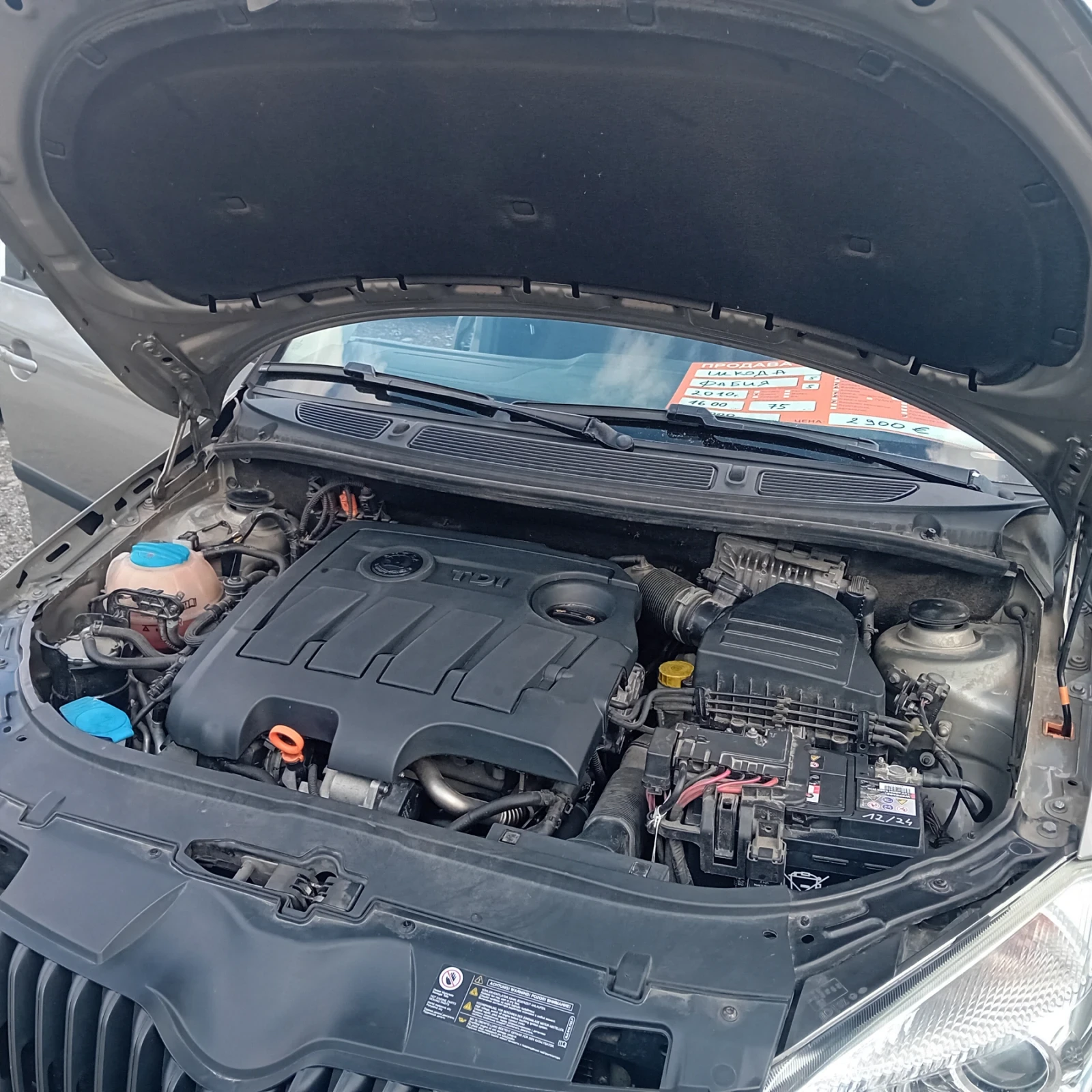 Skoda Fabia 1.6TDI facelift , снимка 16 - Автомобили и джипове - 54237190