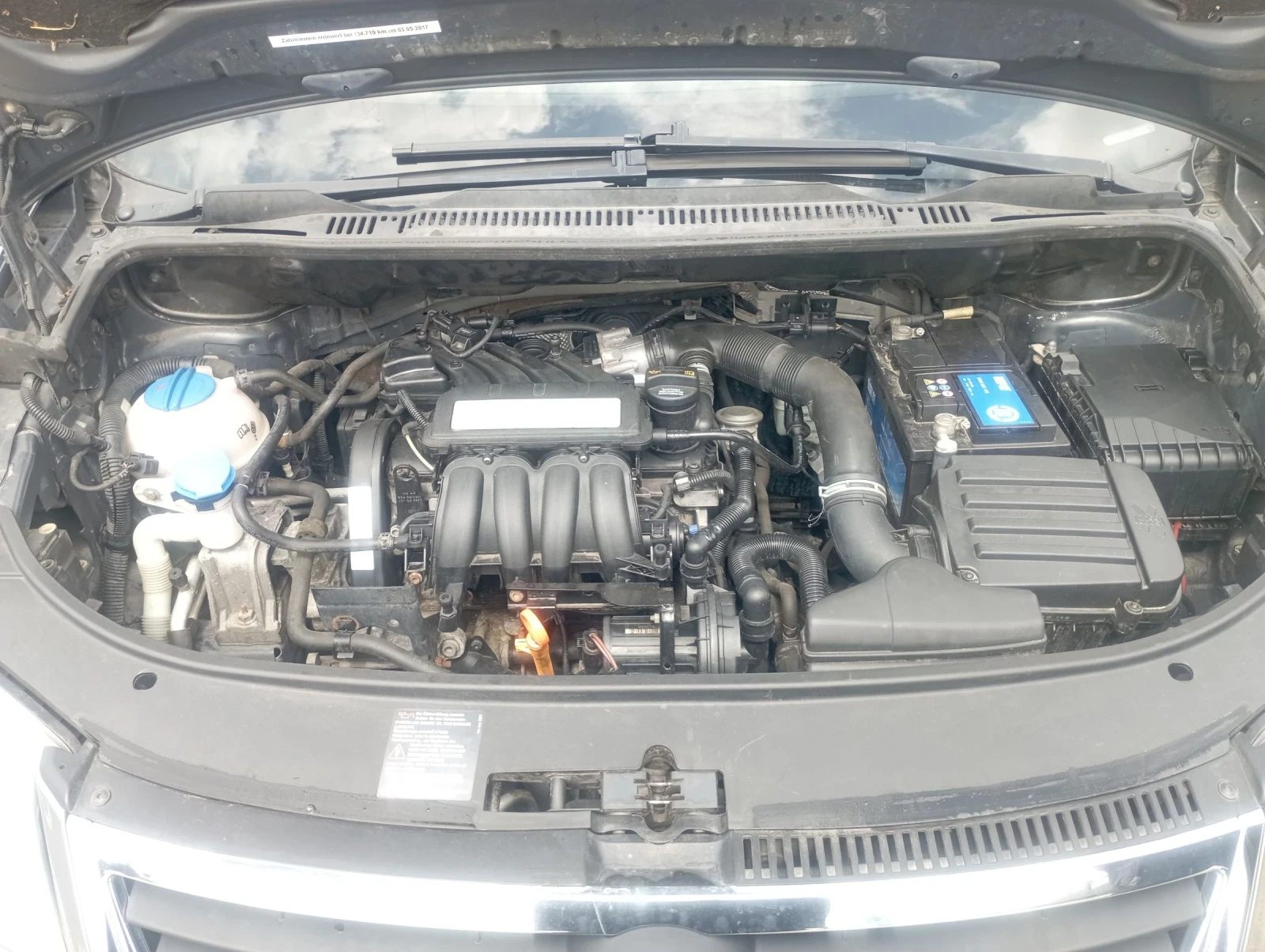 VW Touran 1.6, 102p.s., снимка 12 - Автомобили и джипове - 54247354