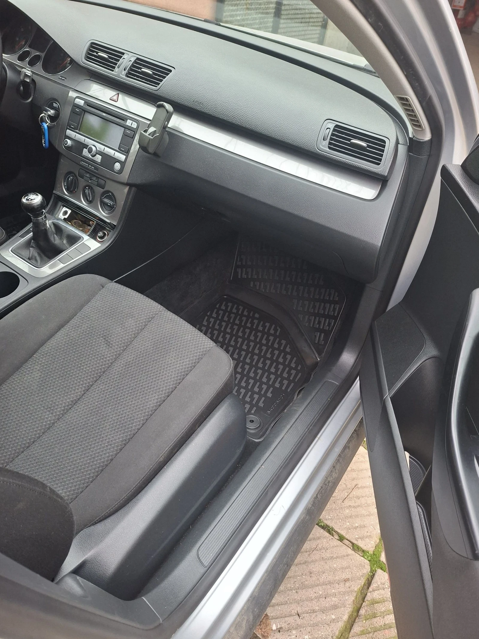 VW Passat 2.0 TDI 4 MOTION, снимка 4 - Автомобили и джипове - 54688292