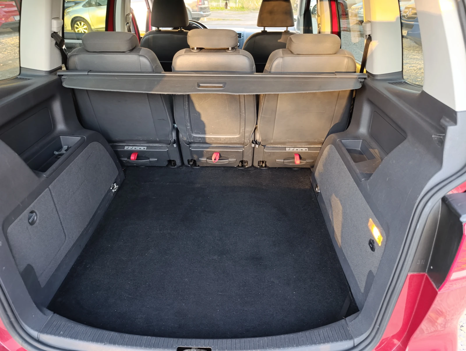 VW Touran Cross, снимка 11 - Автомобили и джипове - 54728828