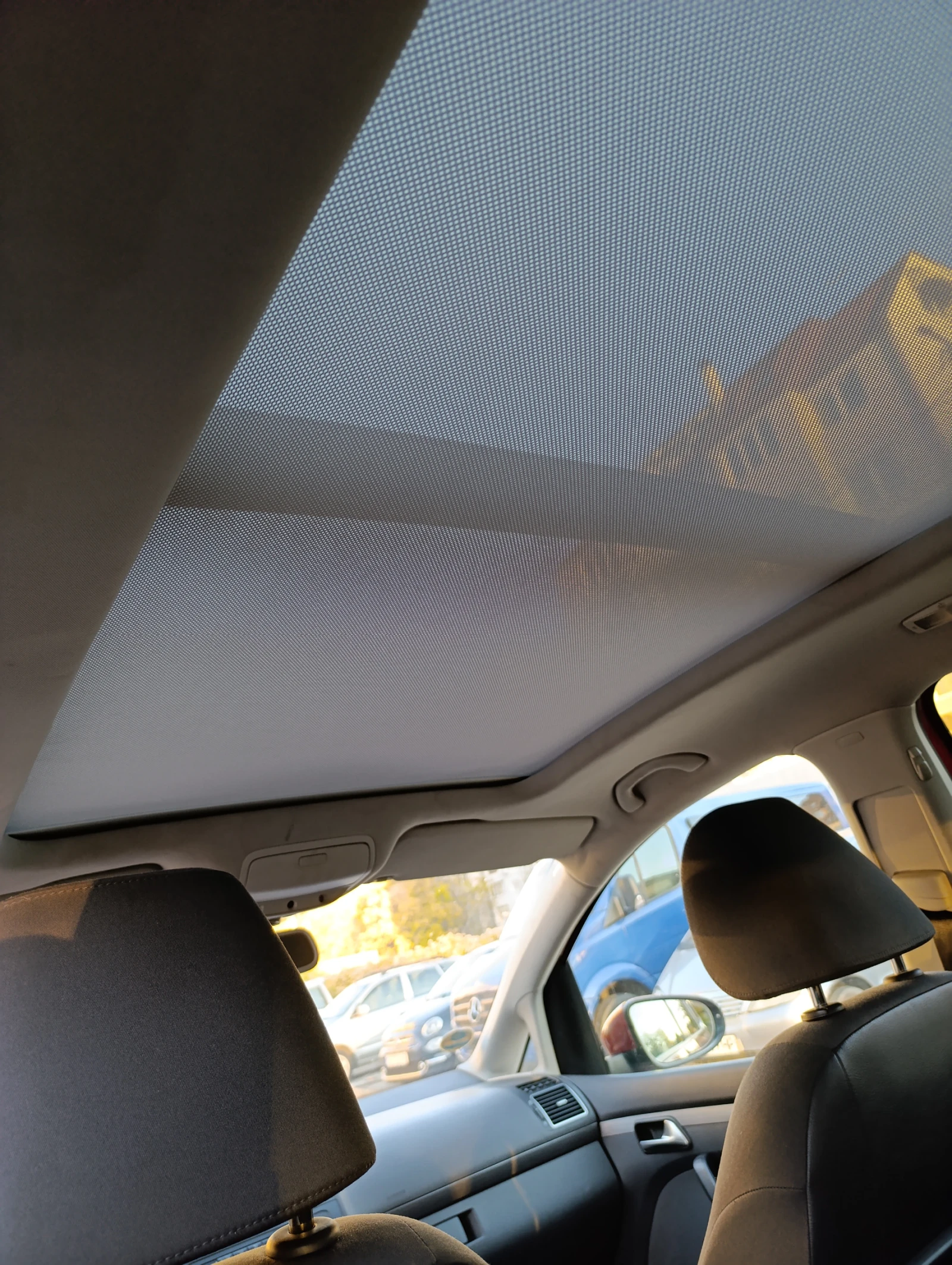 VW Touran Cross, снимка 9 - Автомобили и джипове - 54728828