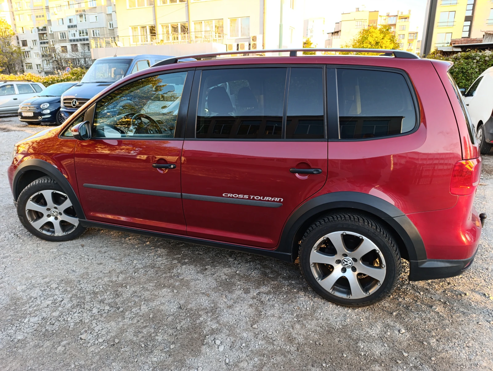 VW Touran Cross, снимка 3 - Автомобили и джипове - 54728828