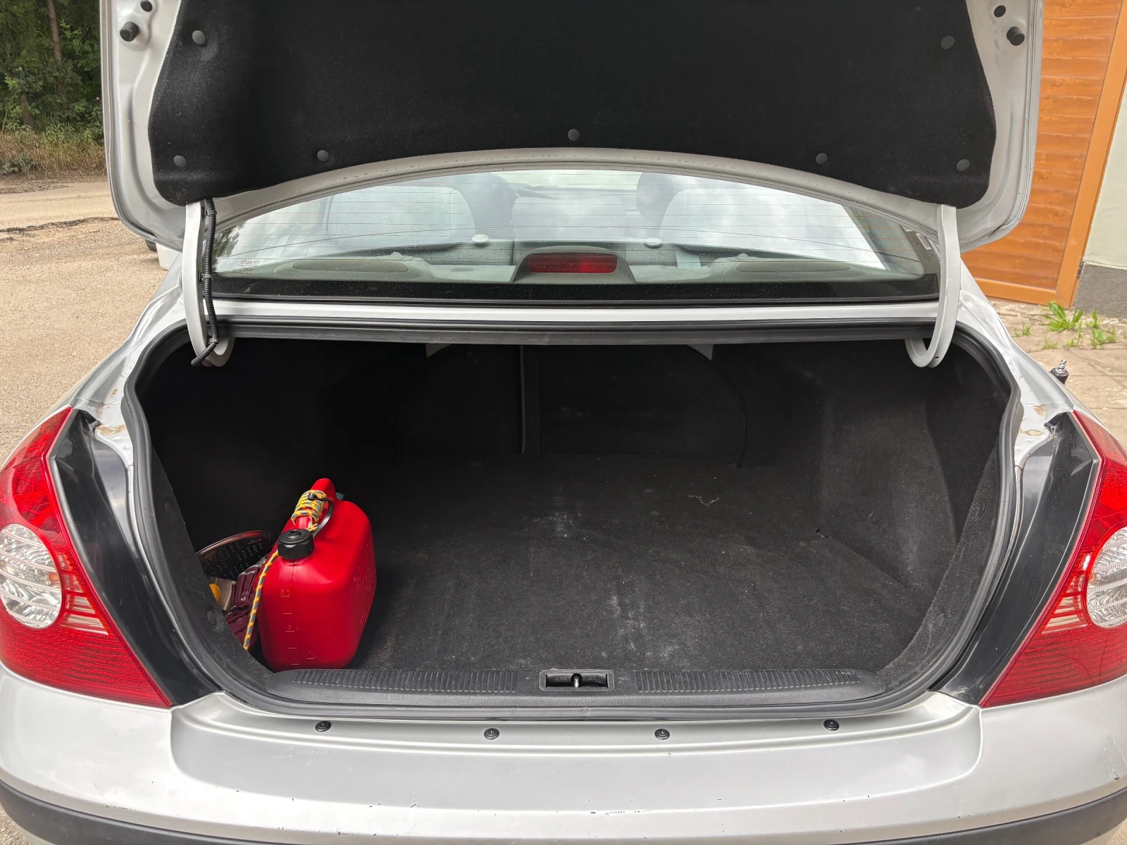 Hyundai Elantra, снимка 8 - Автомобили и джипове - 54739522