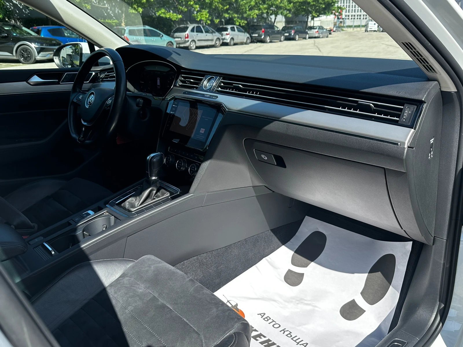 VW Passat 2.0d 239 к.с./R line/ГАРАНЦИЯ, снимка 17 - Автомобили и джипове - 55089318