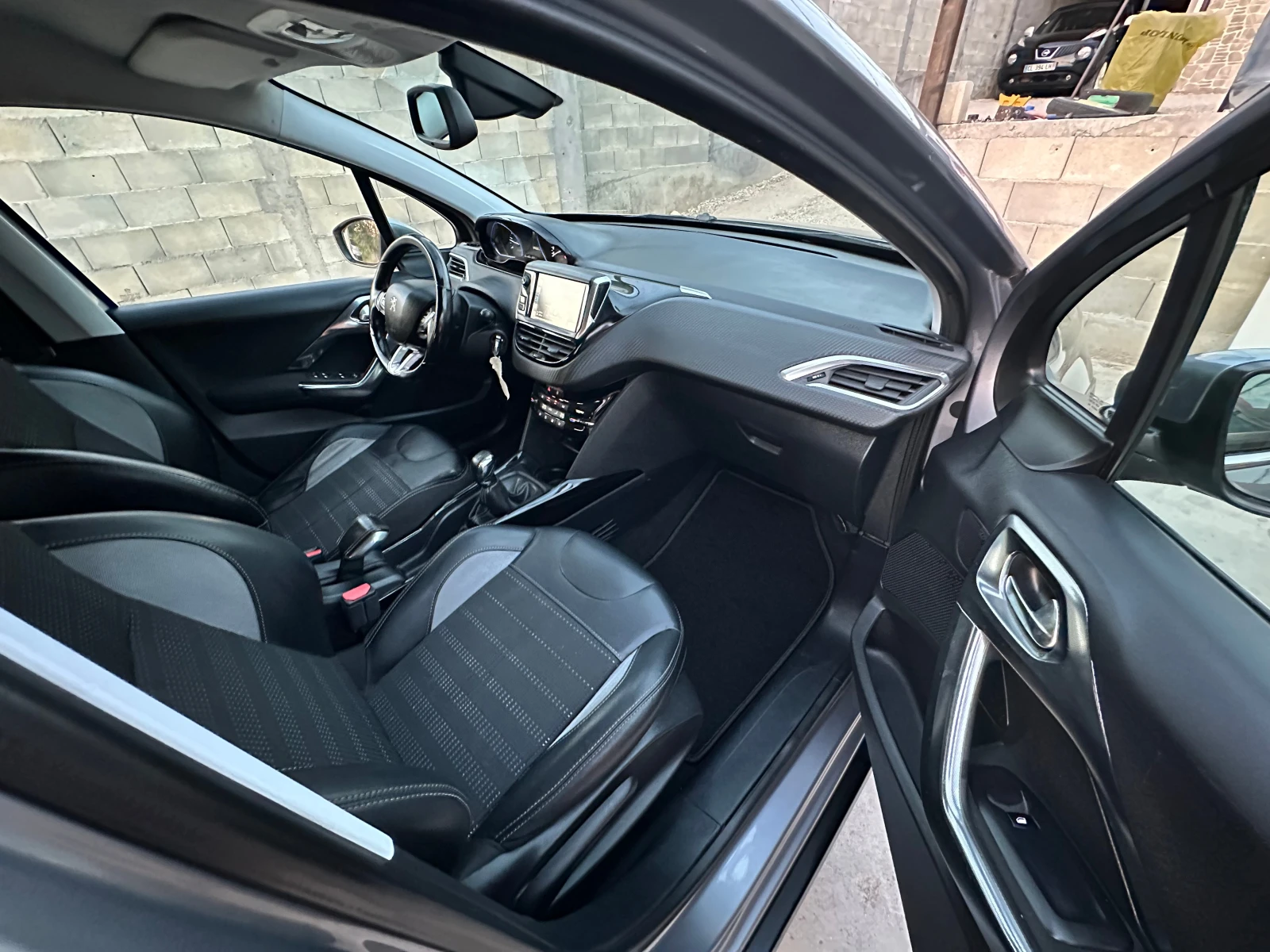 Peugeot 2008 1.6 Blue-HDi Allure Сервизна история, снимка 10 - Автомобили и джипове - 55437112