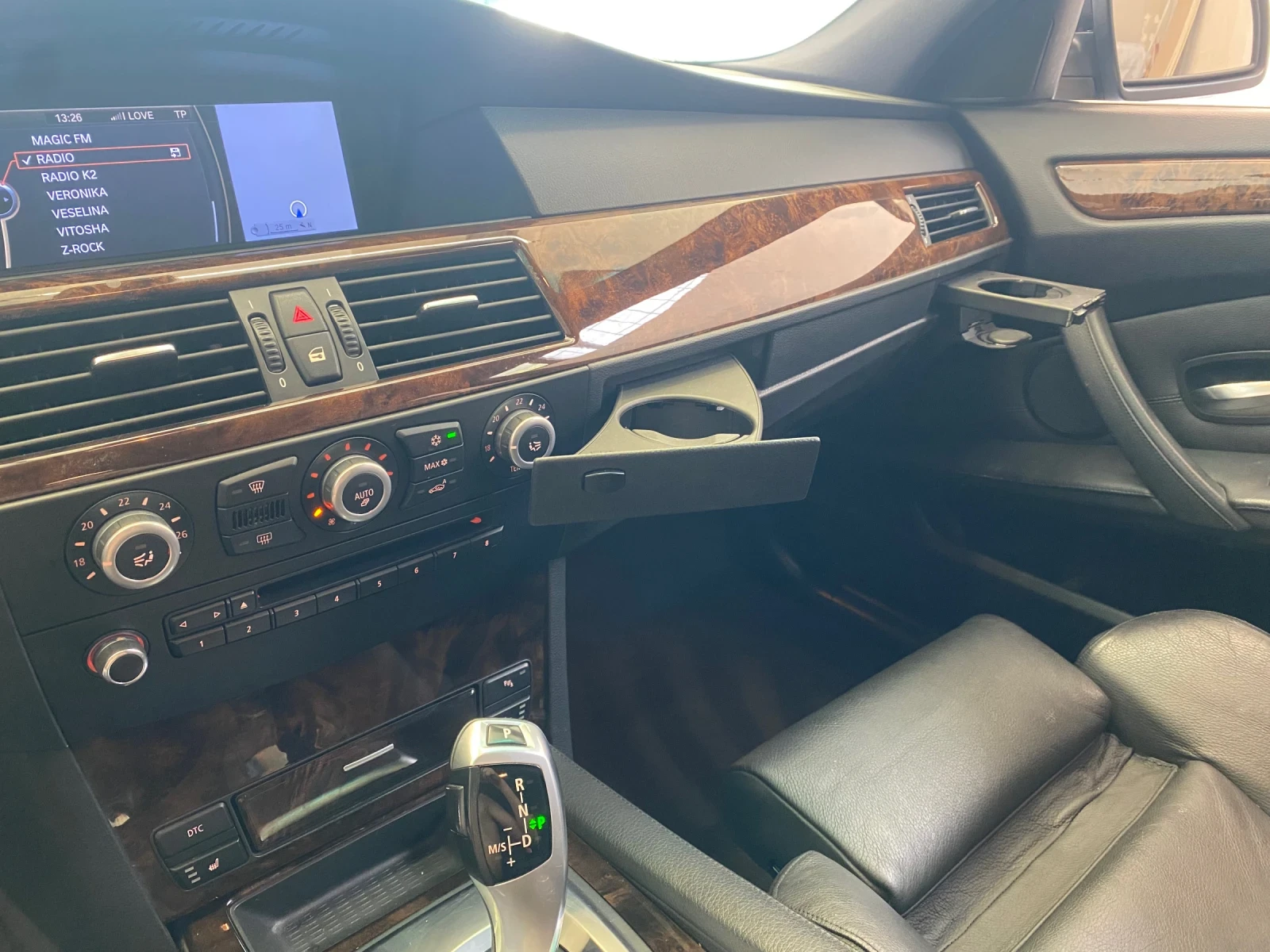 BMW 525 iX 218кс , снимка 15 - Автомобили и джипове - 55598484
