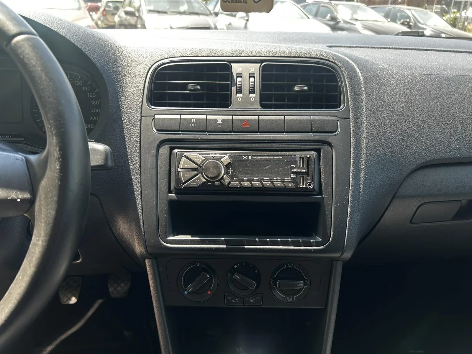 VW Polo 1.2, снимка 11 - Автомобили и джипове - 55638077