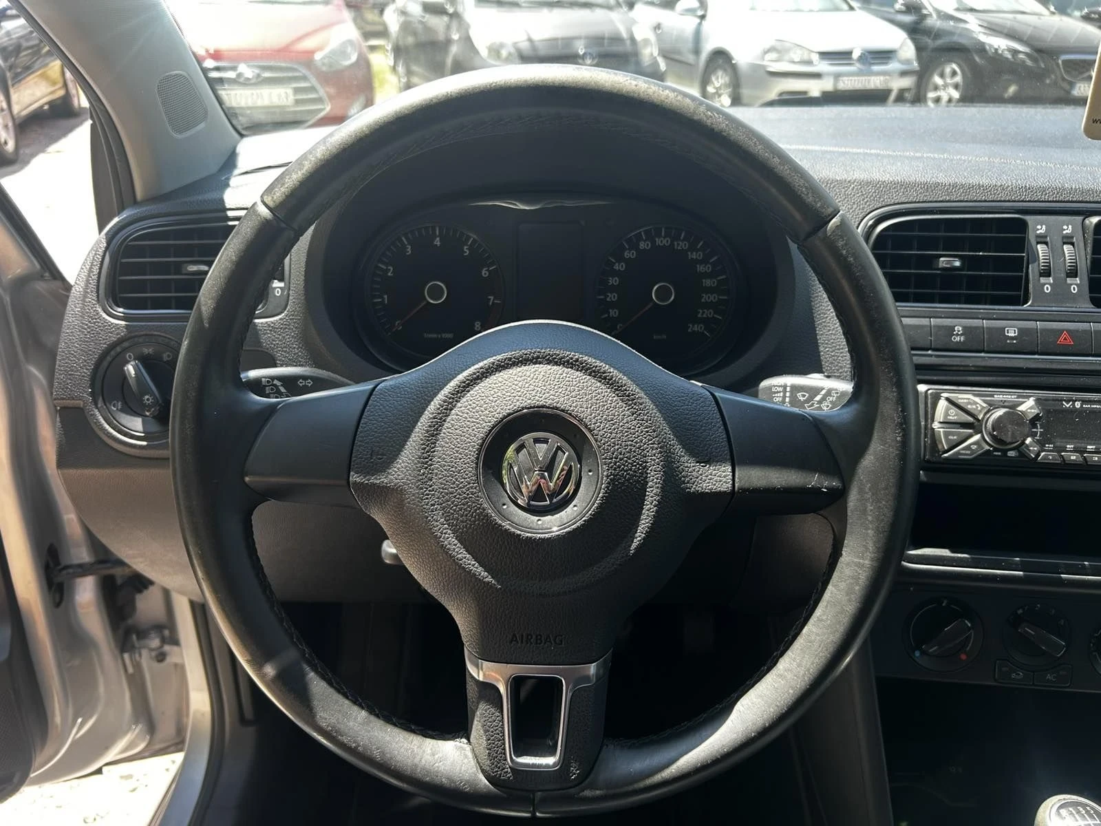 VW Polo 1.2, снимка 10 - Автомобили и джипове - 55638077