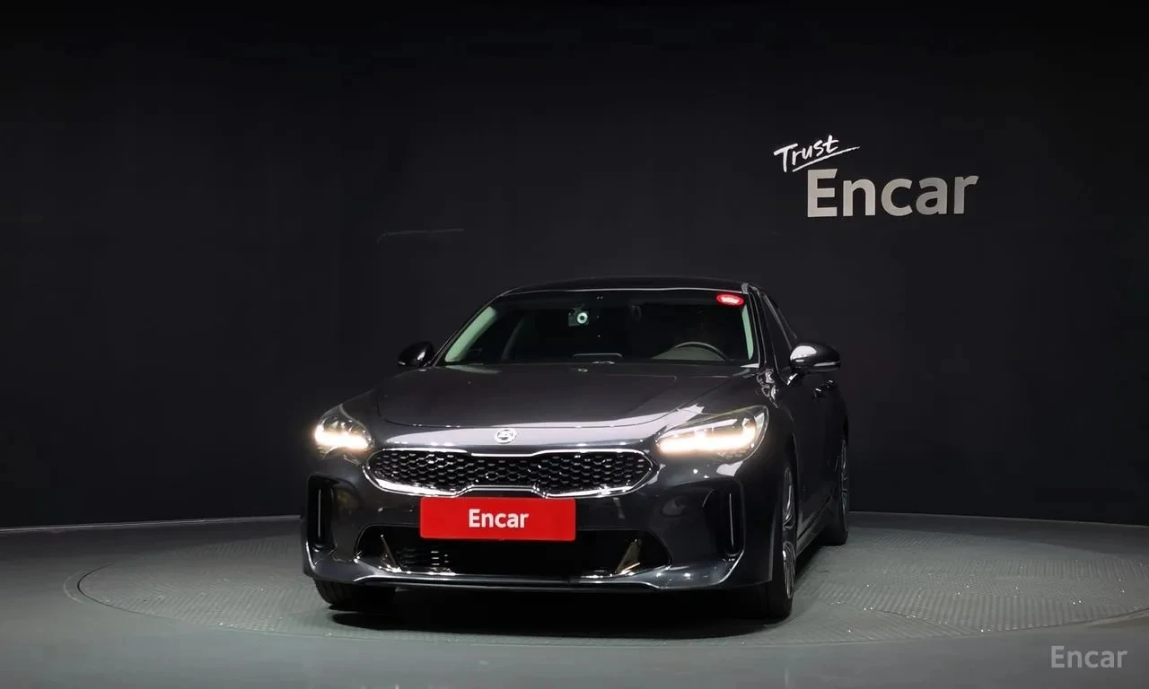 Kia Stinger 2.2 Diesel | АВТОФИНАНСИРАНЕ БЕЗ ПЪРВОНАЧАЛНА, снимка 3 - Автомобили и джипове - 55836828