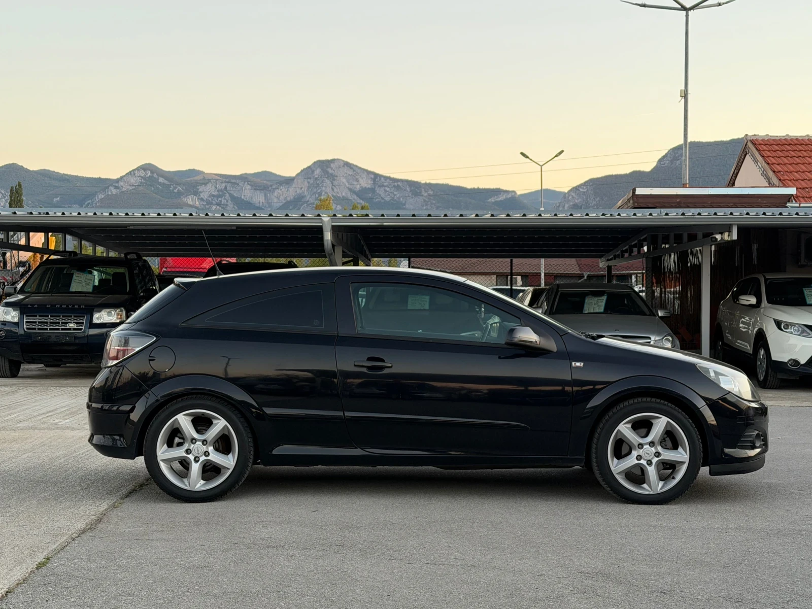 Opel Astra 1.6 ECO TEC GTC ГАЗ БЕНЗИН ВСИЧКО ПЛАТЕНО, снимка 4 - Автомобили и джипове - 55982687