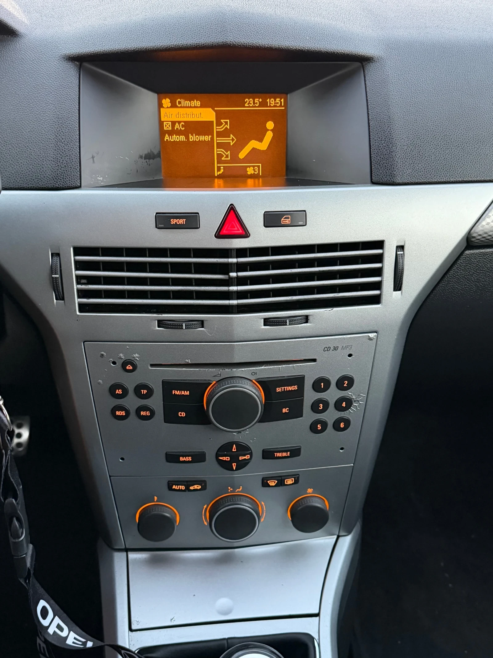 Opel Astra 1.6 ECO TEC GTC ГАЗ БЕНЗИН ВСИЧКО ПЛАТЕНО, снимка 7 - Автомобили и джипове - 55982687