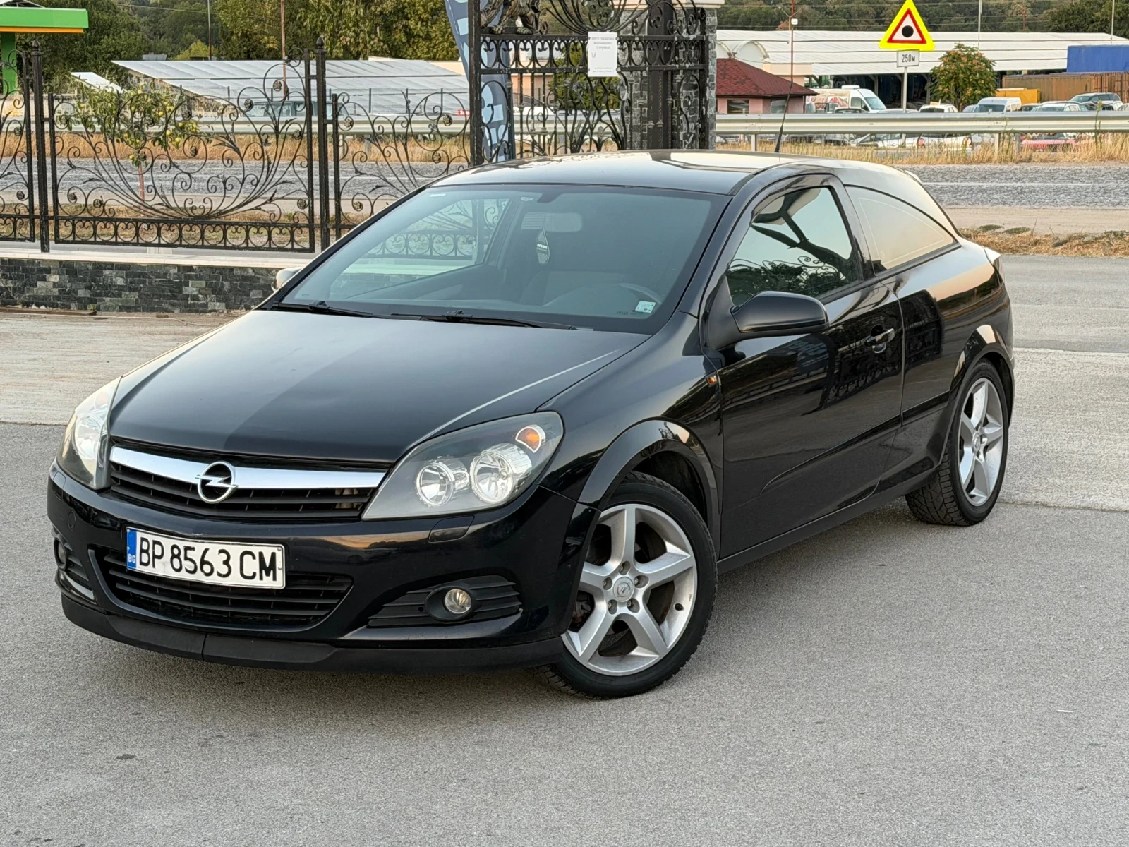 Opel Astra 1.6 ECO TEC GTC ГАЗ БЕНЗИН ВСИЧКО ПЛАТЕНО