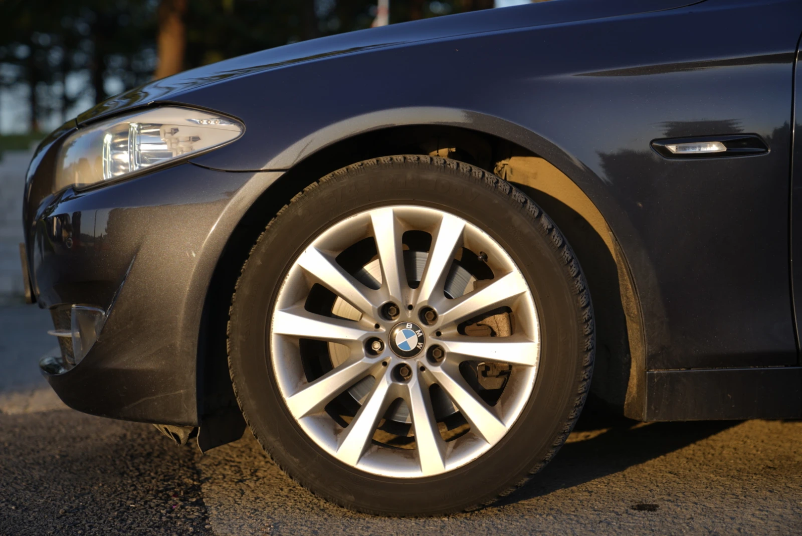 BMW 520 ГОЛЯМА НАВИГАЦИЯ* ПЕРА* КОЖА* BIXENON* ПАРКТРОНИК, снимка 11 - Автомобили и джипове - 56261096