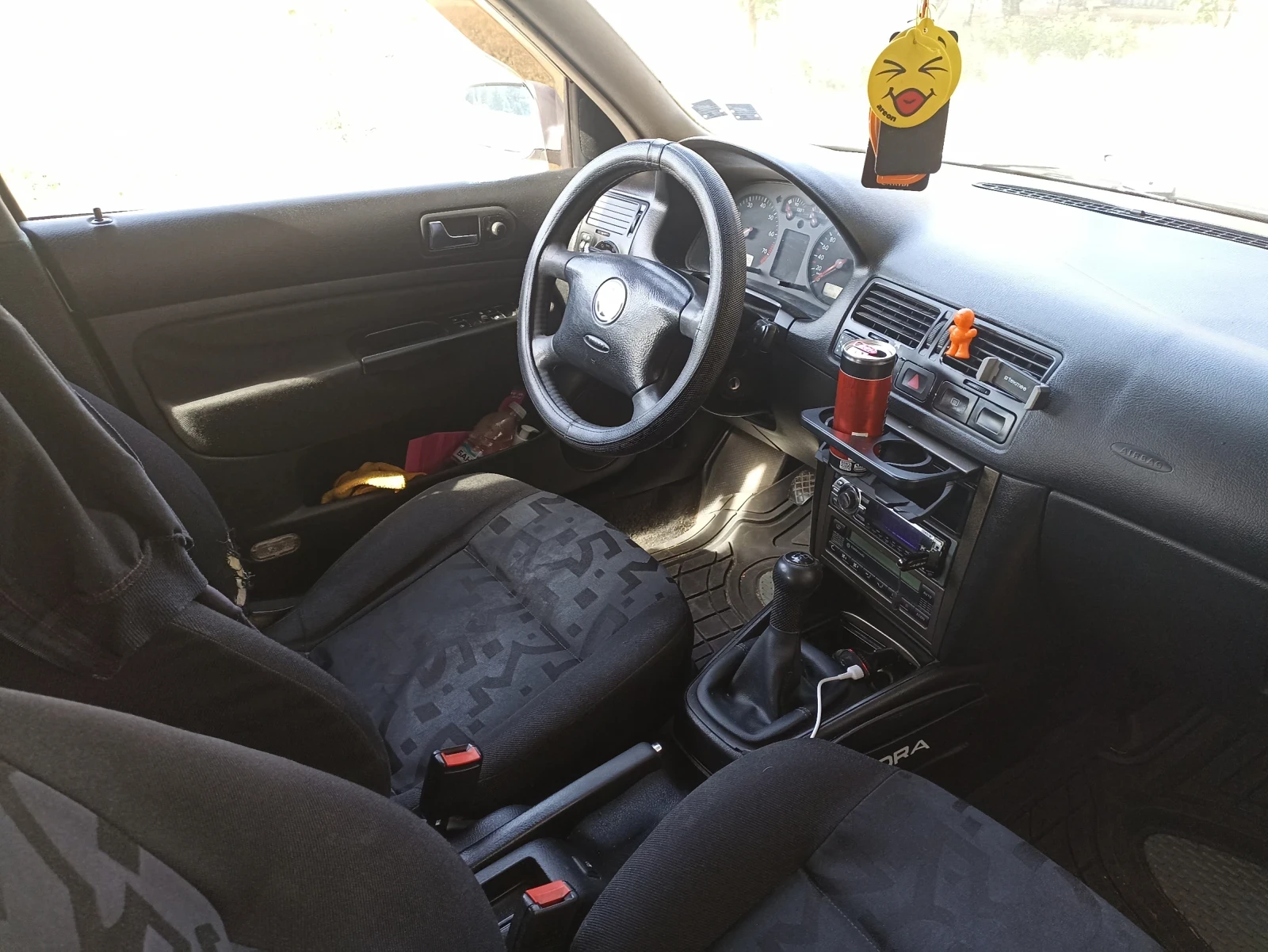 VW Bora 2.0, снимка 7 - Автомобили и джипове - 56394211