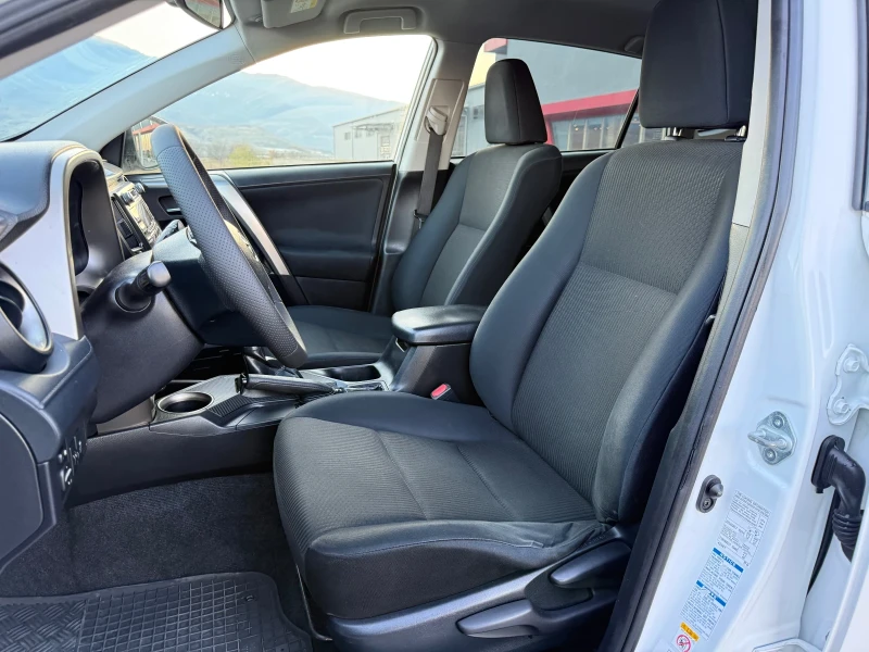 Toyota Rav4 2.0 D-4D / AWD 4X4 / TEMPOMAT / 186 000km !!!, снимка 10 - Автомобили и джипове - 52424464