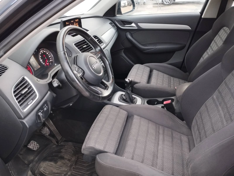 Audi Q3, снимка 4 - Автомобили и джипове - 52643338