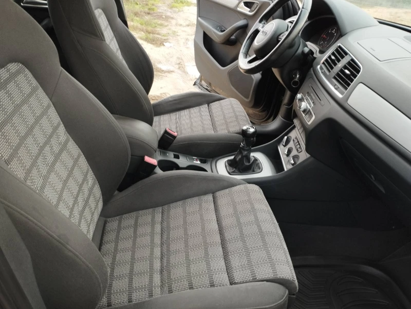 Audi Q3, снимка 5 - Автомобили и джипове - 52643338