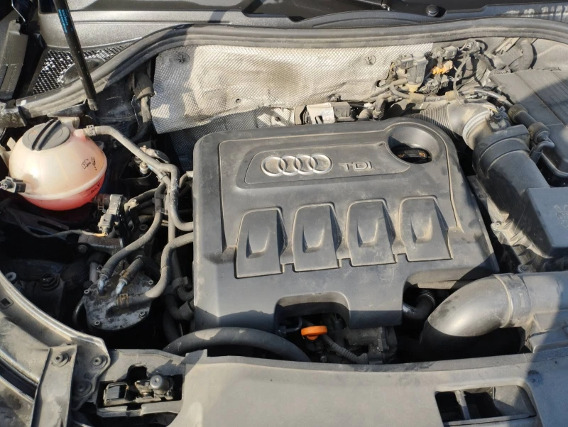 Audi Q3, снимка 14 - Автомобили и джипове - 52643338