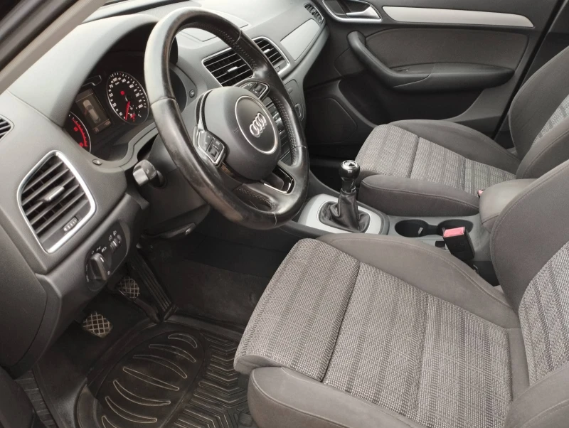 Audi Q3, снимка 3 - Автомобили и джипове - 52643338