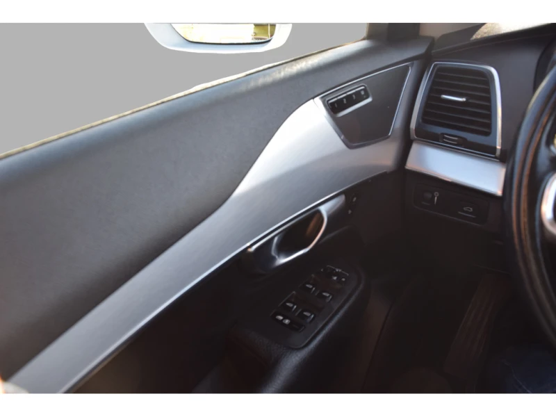 Volvo Xc90 Momentum/ Panoramic/CARFAX * ЦЕНА ДО БЪЛГАРИЯ, снимка 14 - Автомобили и джипове - 52959734