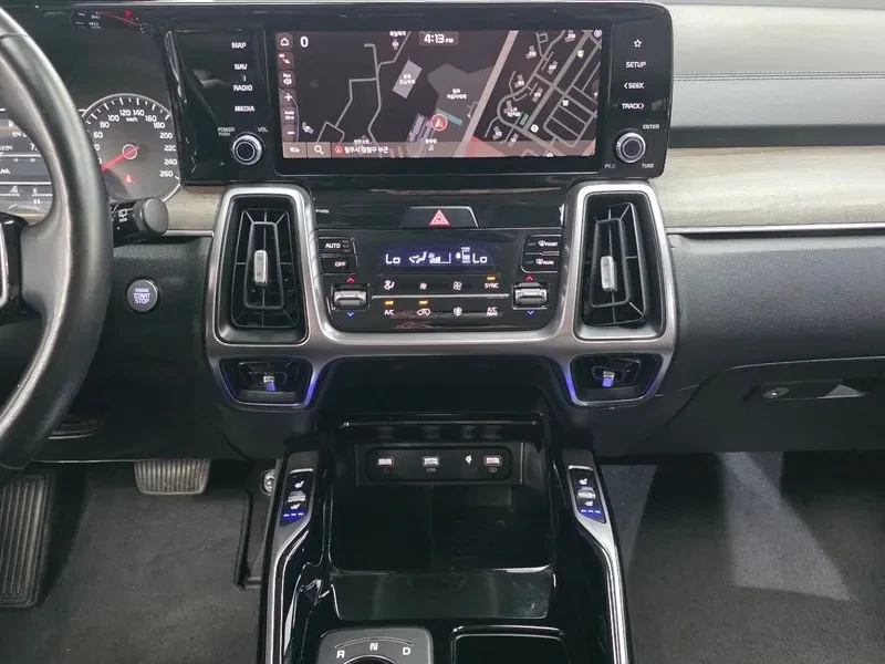 Kia Sorento DIESEL 2.2 2WD PRESTIGE, снимка 15 - Автомобили и джипове - 55349922