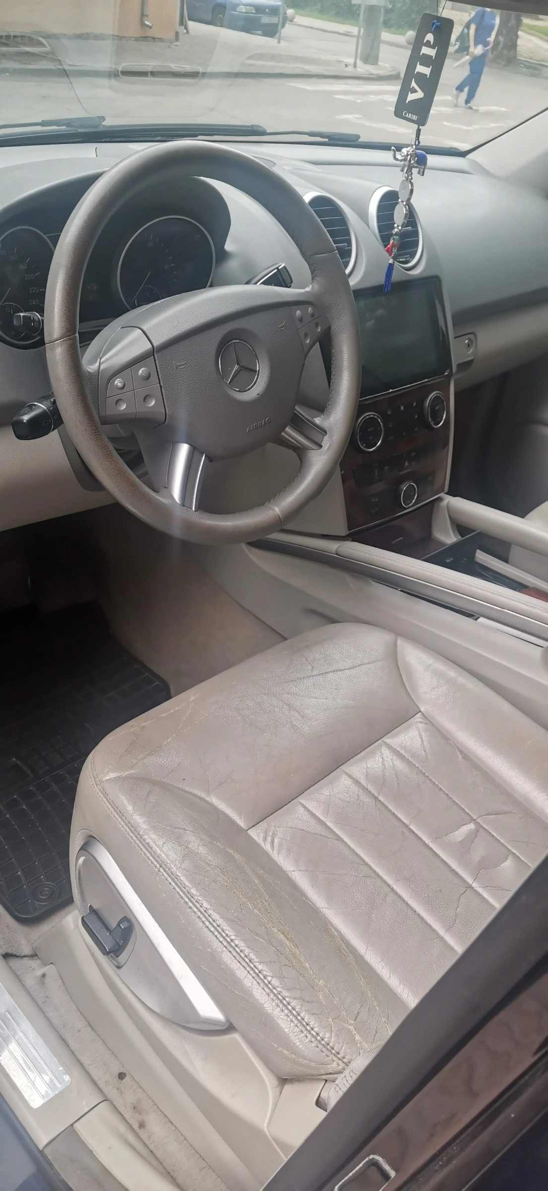 Mercedes-Benz ML 320  - изображение 3