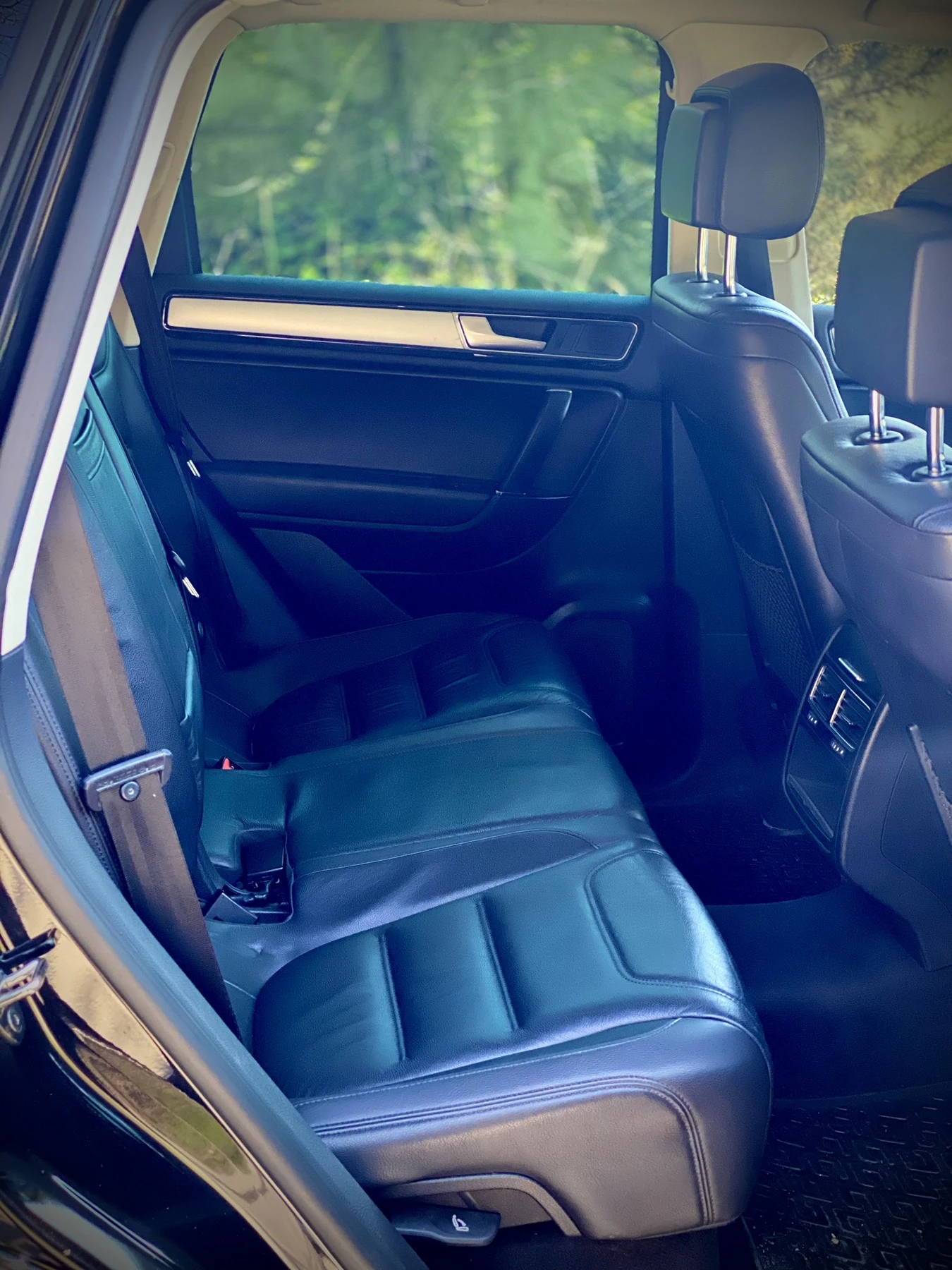 VW Touareg 3.0 TDI V6 | Mobile.bg   11