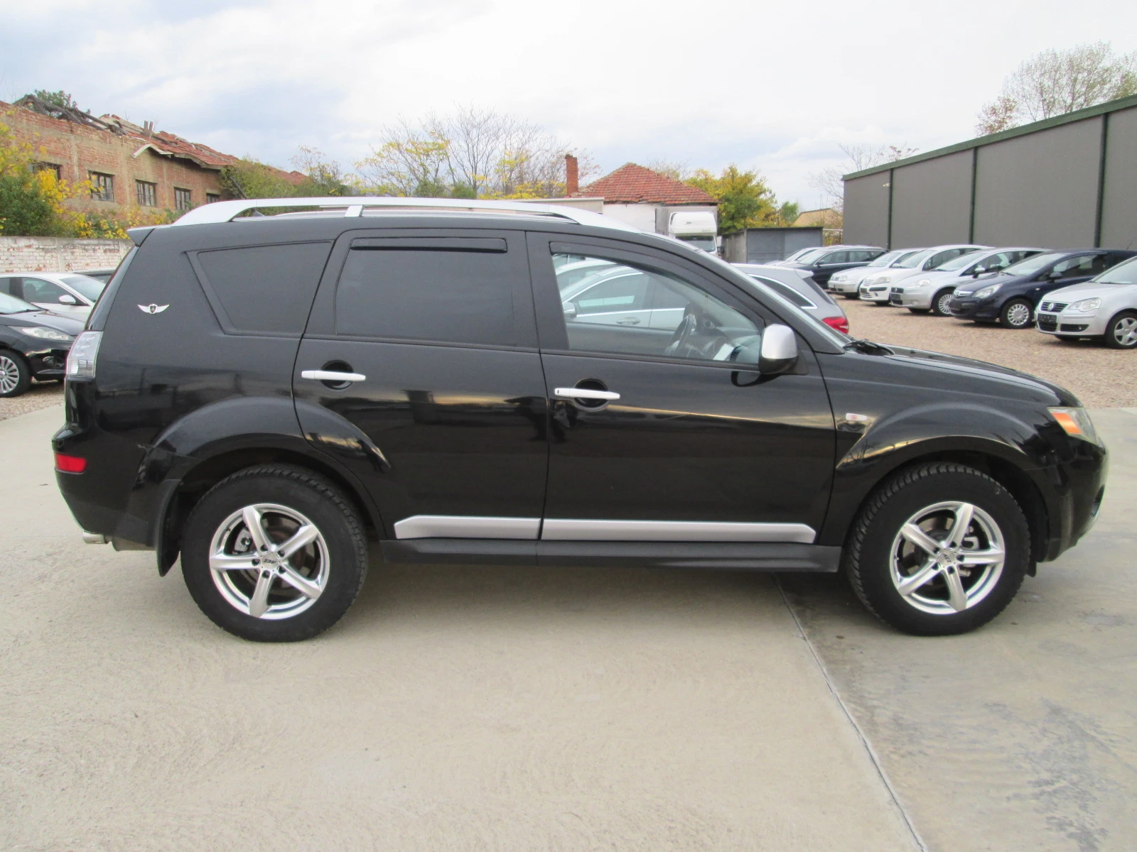 Mitsubishi Outlander 2.4I ГАЗ-КОЖА-НАВИ-КАМЕРА - изображение 3