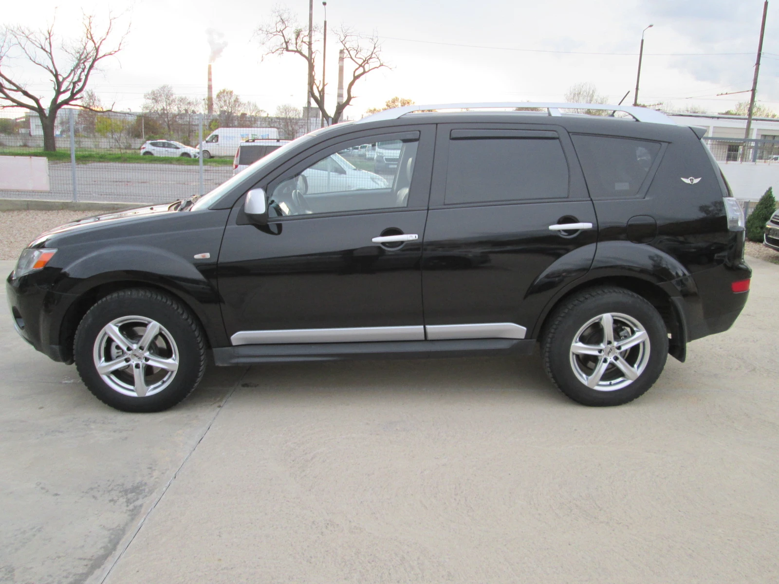 Mitsubishi Outlander 2.4I ГАЗ-КОЖА-НАВИ-КАМЕРА - изображение 7