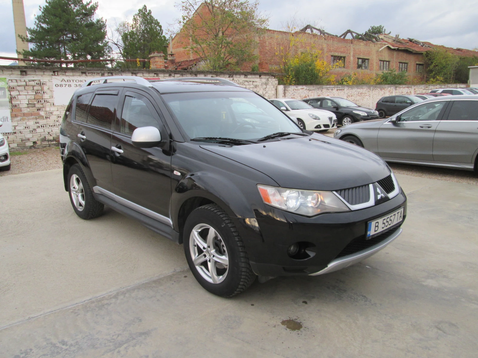 Mitsubishi Outlander 2.4I ГАЗ-КОЖА-НАВИ-КАМЕРА - изображение 2