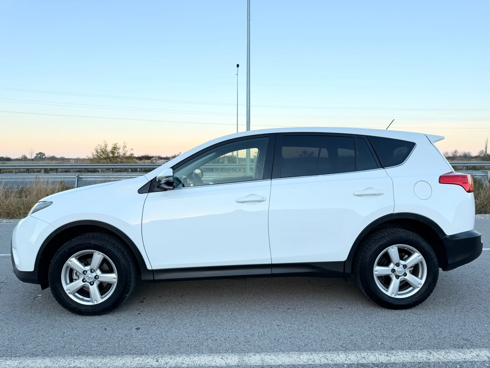 Toyota Rav4 2.0 D-4D / AWD 4X4 / TEMPOMAT / 186 000km !!! | Mobile.bg � ����������� 4