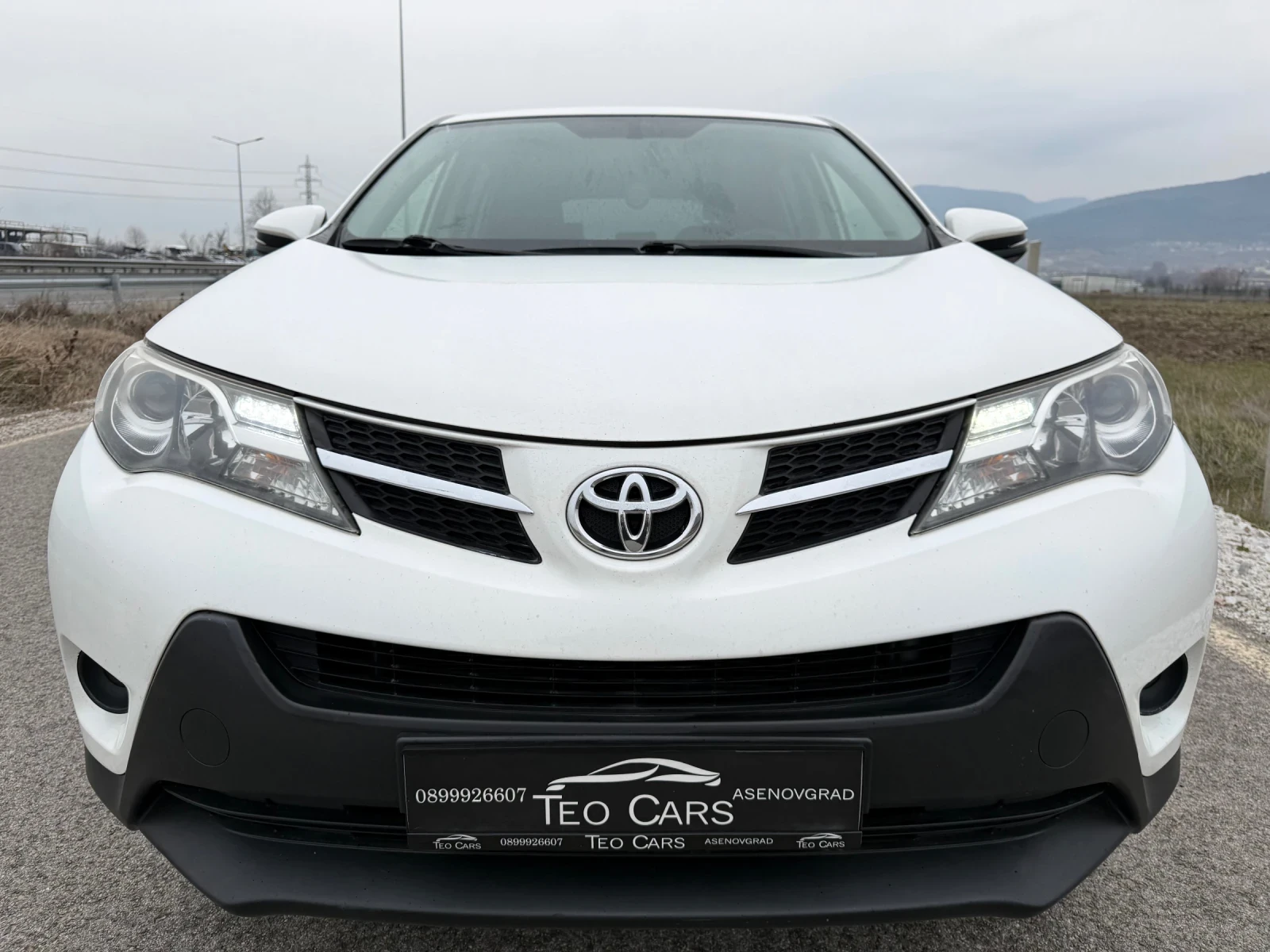 Toyota Rav4 2.0 D-4D / AWD 4X4 / AVTOPILOT / 186 000km !!!, снимка 2 - Автомобили и джипове - 52424464