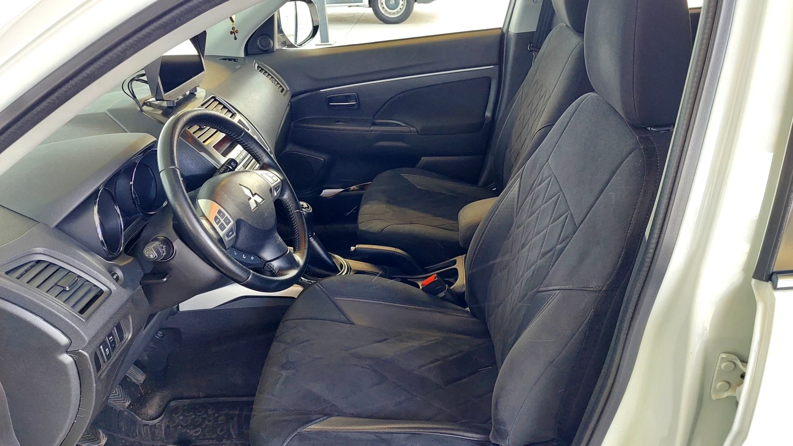 Mitsubishi ASX 1.6 mivec 117 hp, снимка 7 - Автомобили и джипове - 54157546