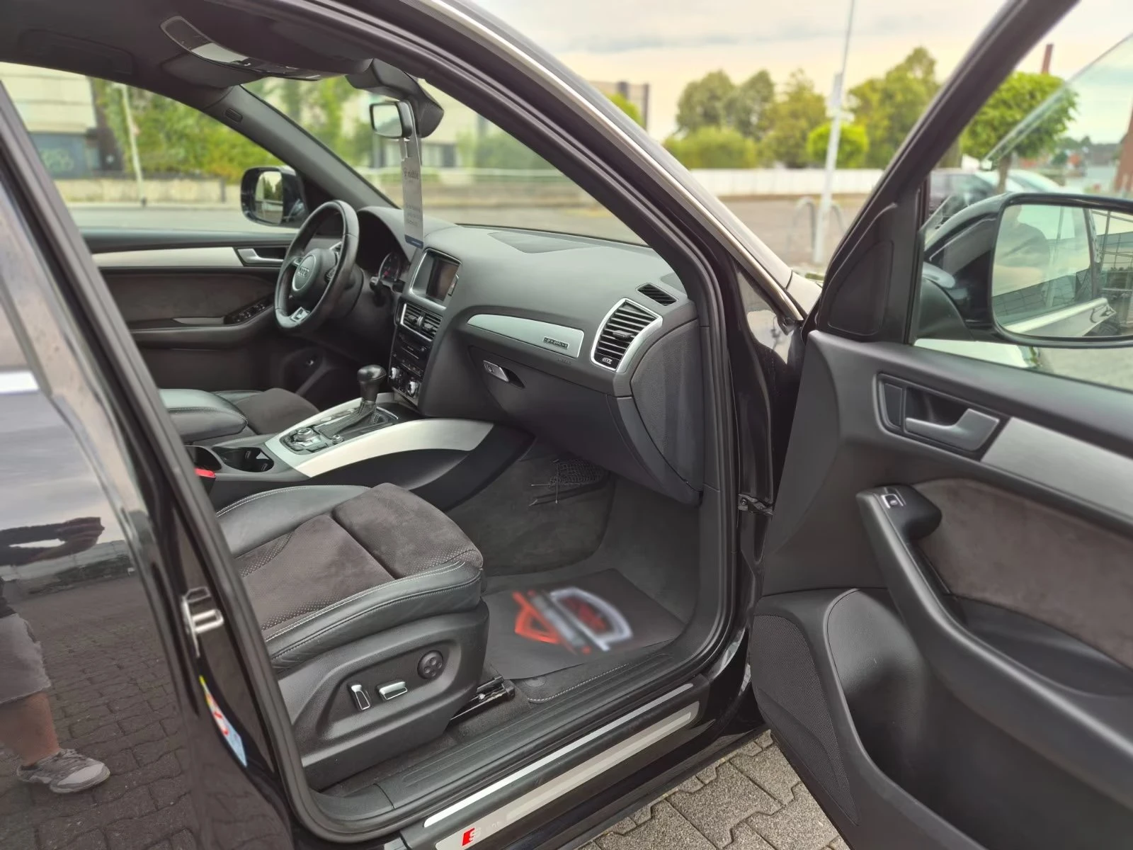 Audi Q5 3.0TDI/245hp/Quattro/S-LINE ACC 3-ZONE NAVI+ , снимка 12 - Автомобили и джипове - 54426884