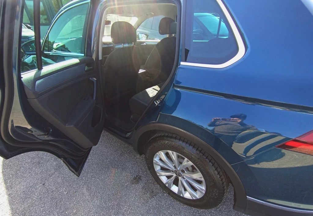 VW Tiguan 2.0 TDI Life, снимка 5 - Автомобили и джипове - 54471935