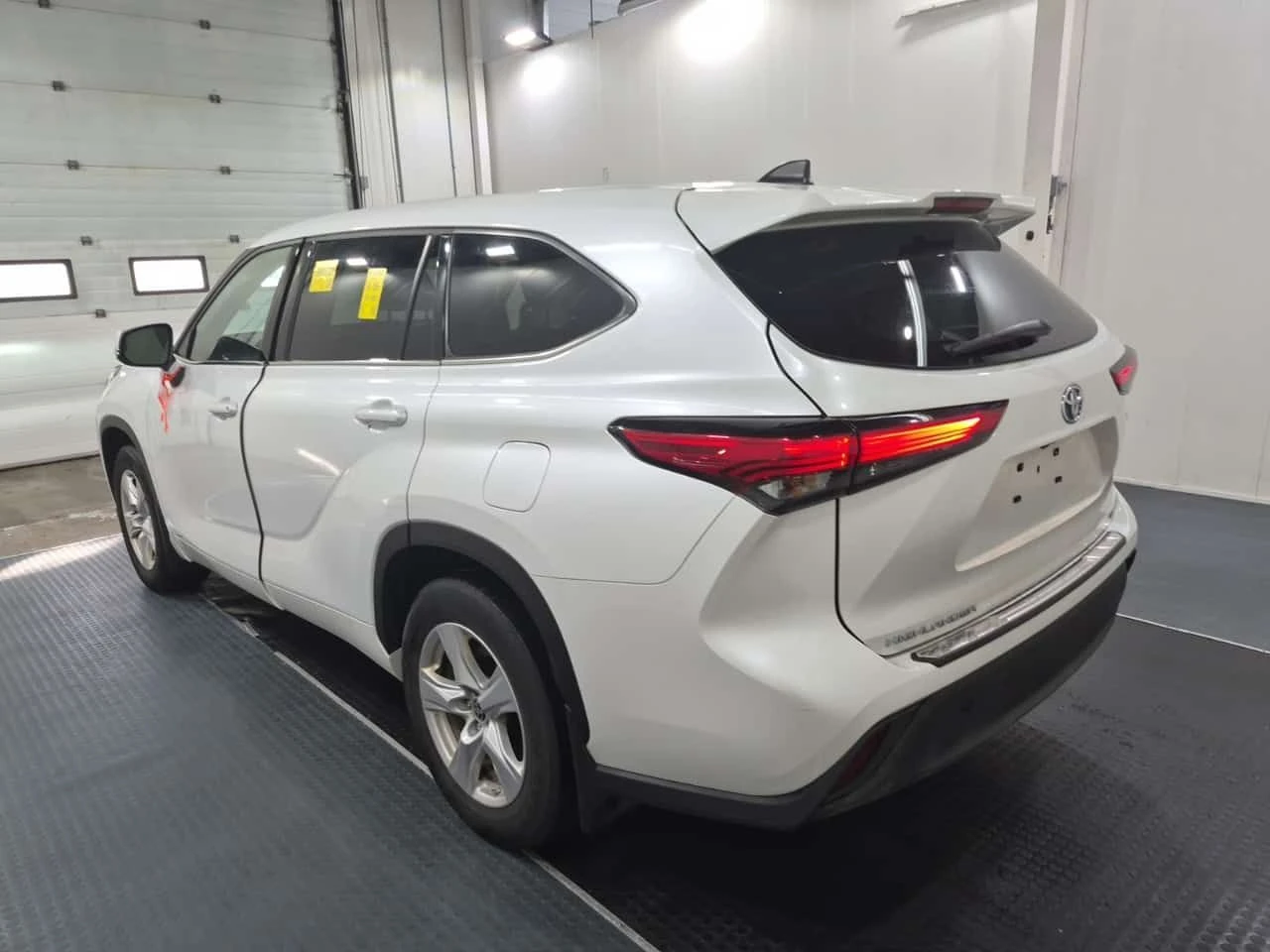 Toyota Highlander HYBRID LE| 7 МЕСТА| 2 КЛЮЧА| 2 ЧИФТА ГУМИ| , снимка 5 - Автомобили и джипове - 55279759