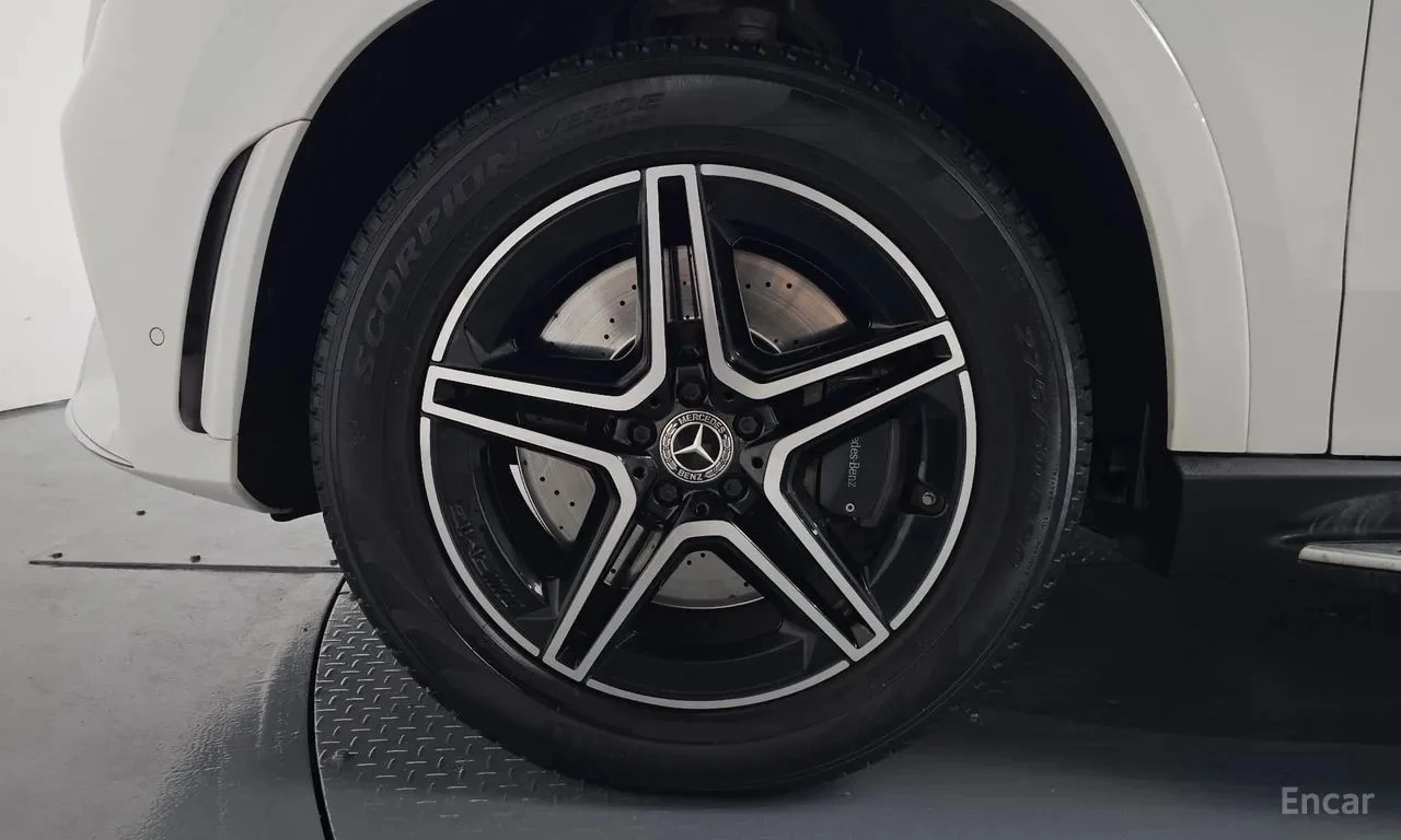 Mercedes-Benz GLE 450 AMG 4MATIC * КРАЙНА ЦЕНА ДО БЪЛГАРИЯ, снимка 5 - Автомобили и джипове - 55843013