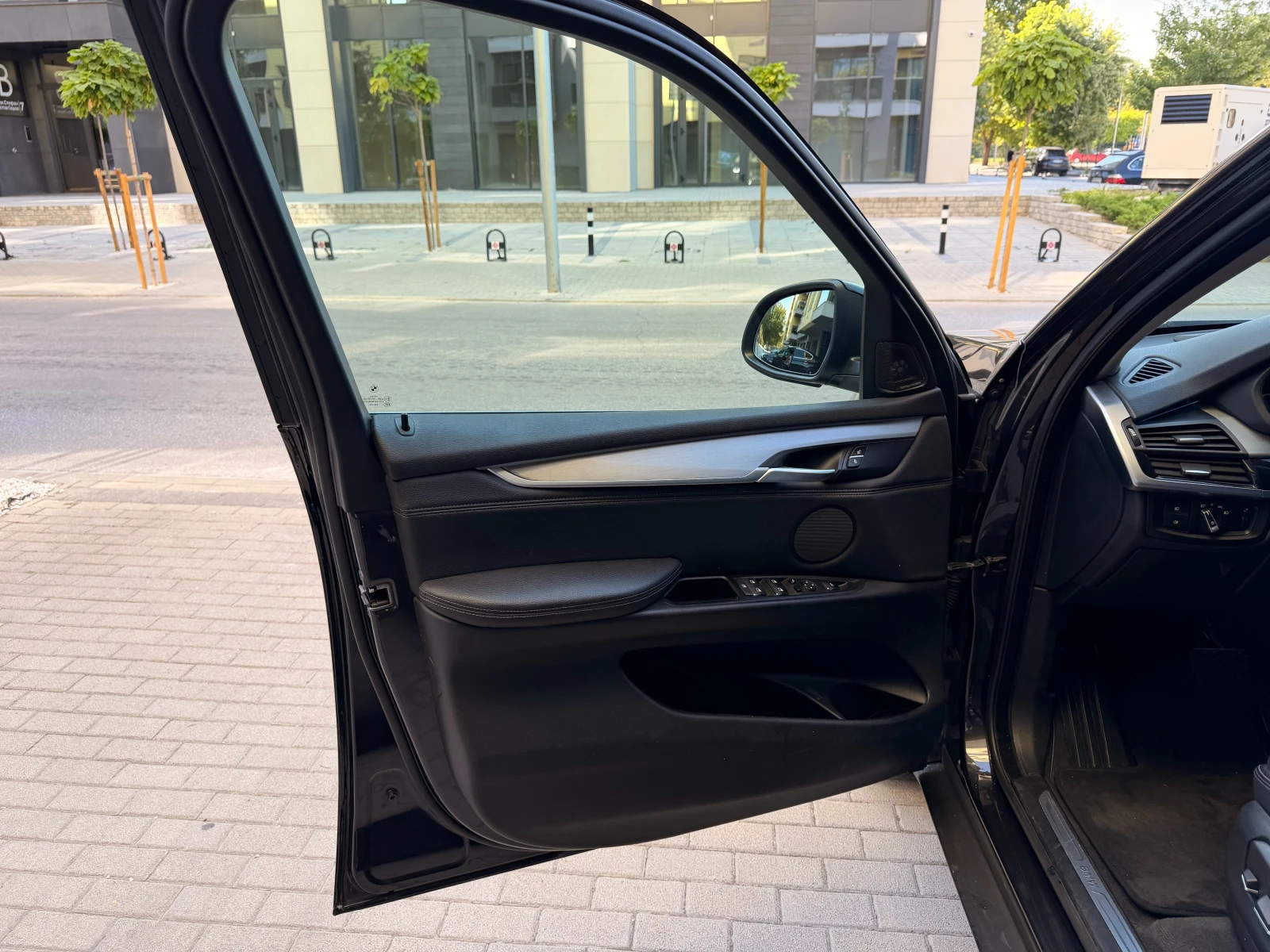BMW X5 40d/HarmanCardon/360* /Адапт.Окачване/Комфорт сало, снимка 16 - Автомобили и джипове - 55890229