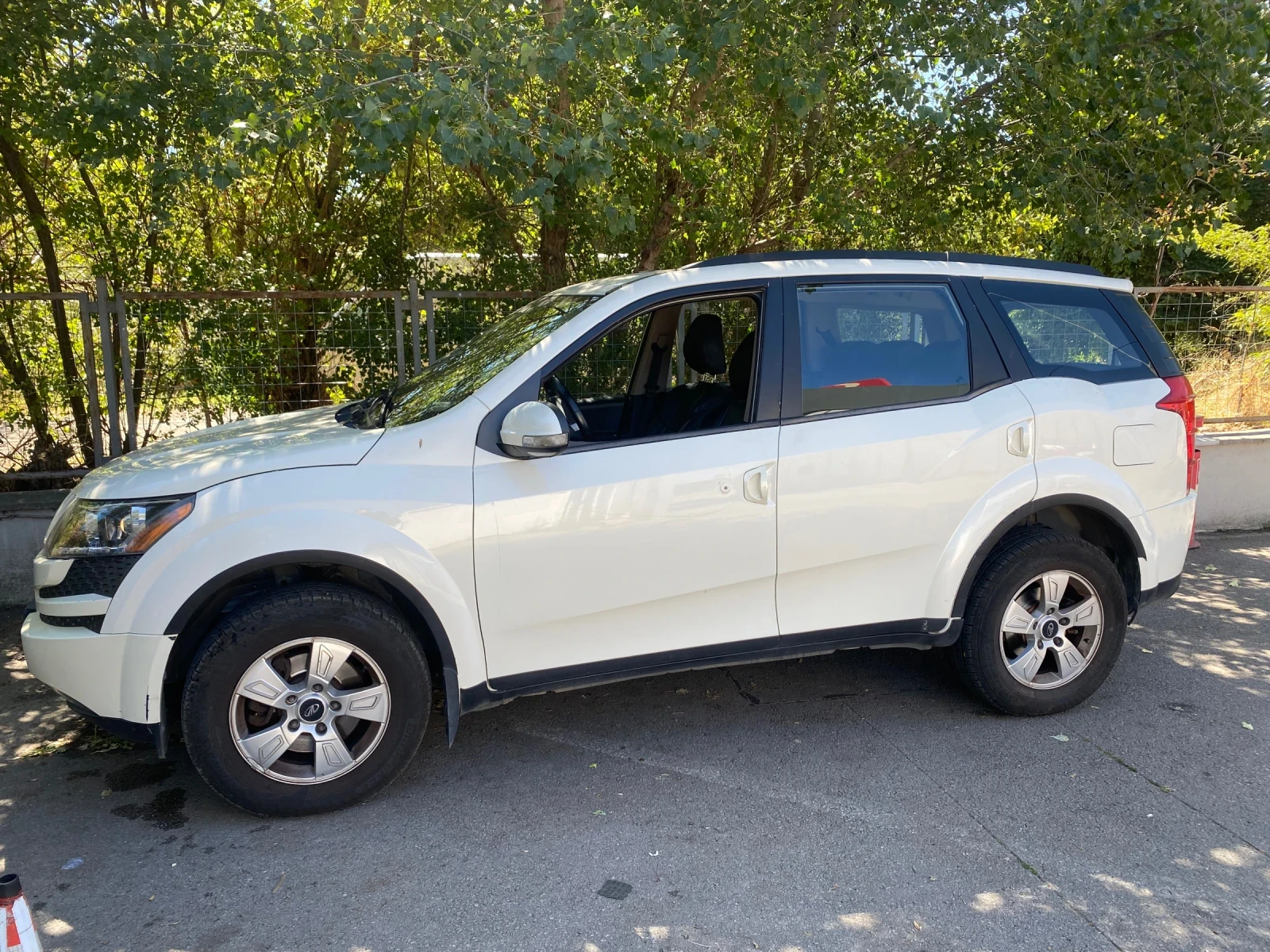 Mahindra XUV 500 2.2 Awd 4x4, снимка 4 - Автомобили и джипове - 55960026