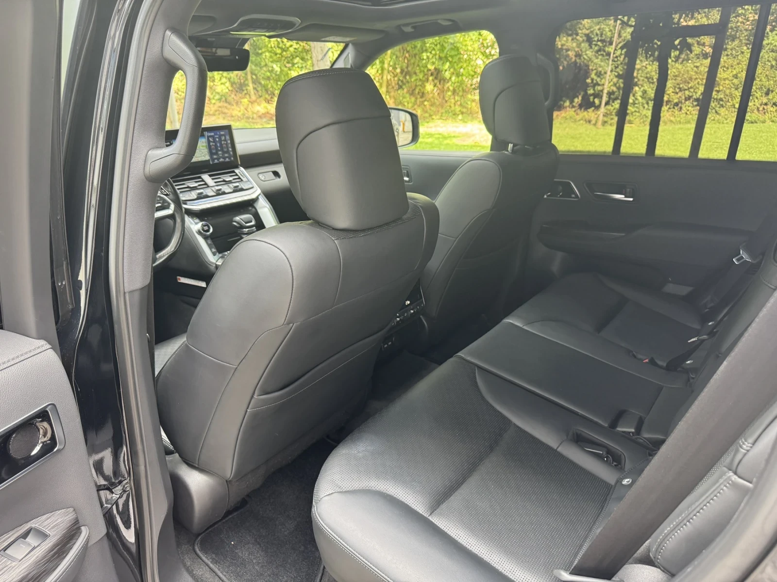 Toyota Land cruiser 300 / 70TH ANNIVERSARY / V6, снимка 11 - Автомобили и джипове - 55976943