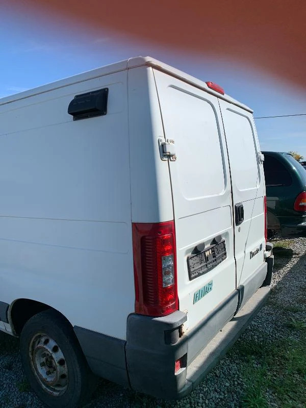 Fiat Ducato 2.0 JTD, снимка 4 - Бусове и автобуси - 49085486