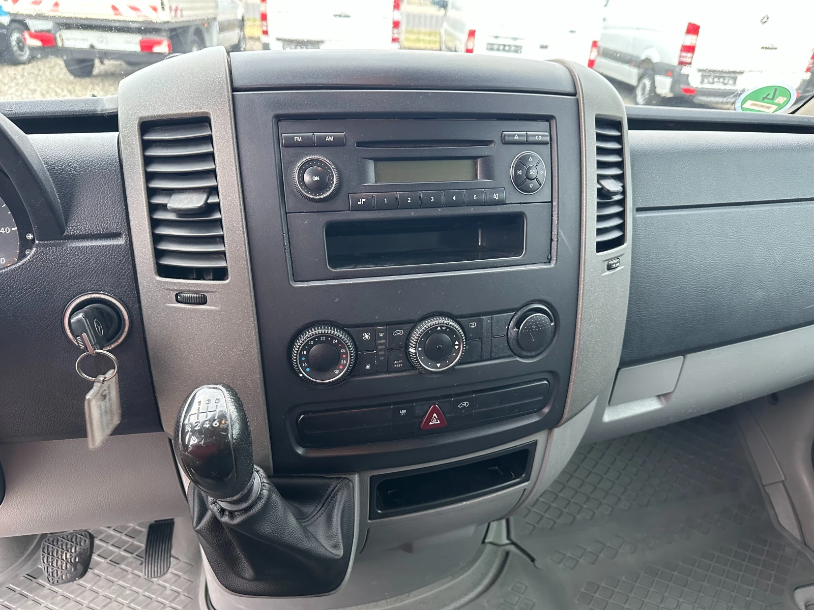 Mercedes-Benz Sprinter 311 maxi / klima / 7места - изображение 5