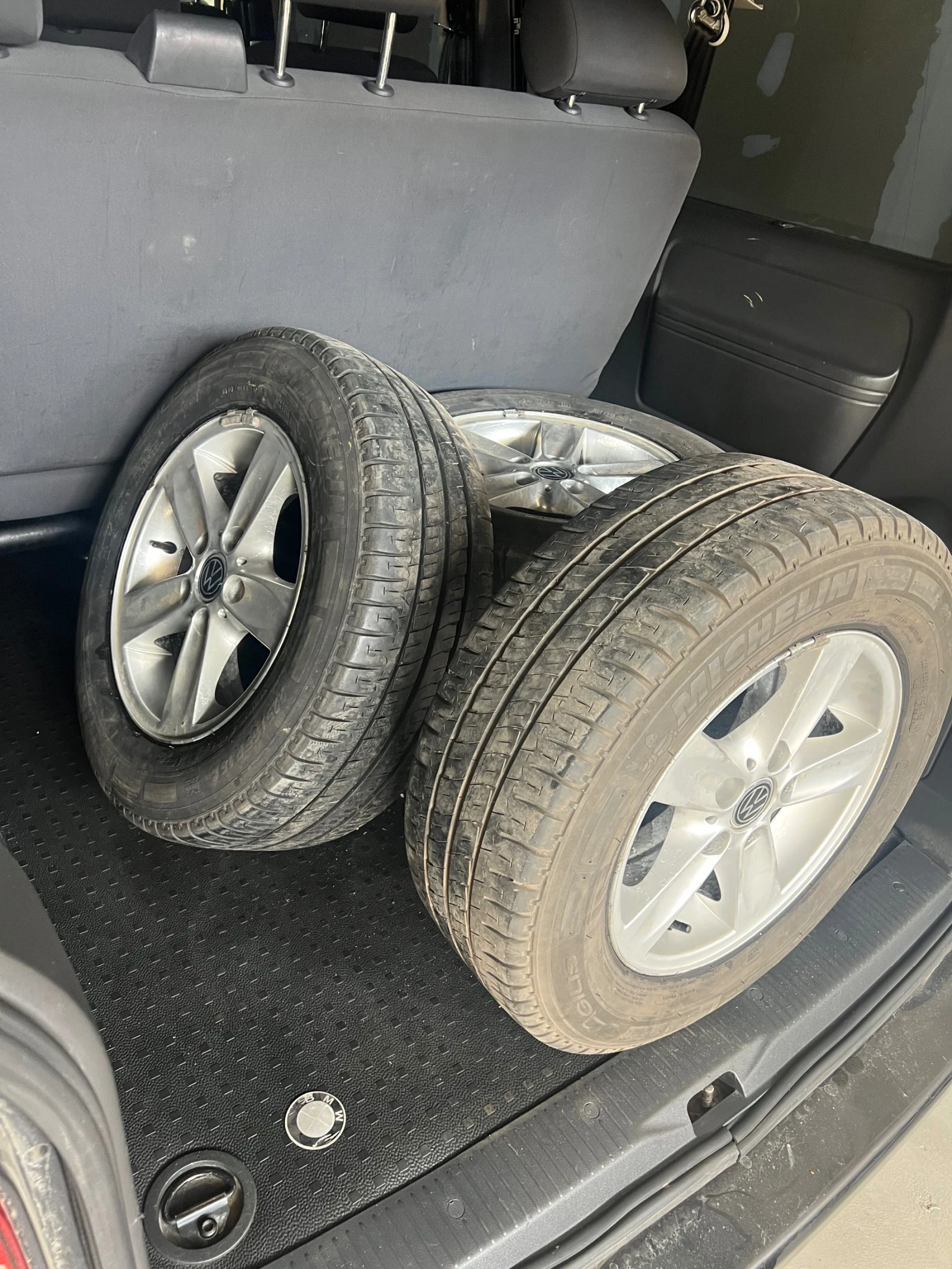 VW Caravelle 2, 5 174hp НАВИ 9 места Макси, снимка 16 - Бусове и автобуси - 54770660