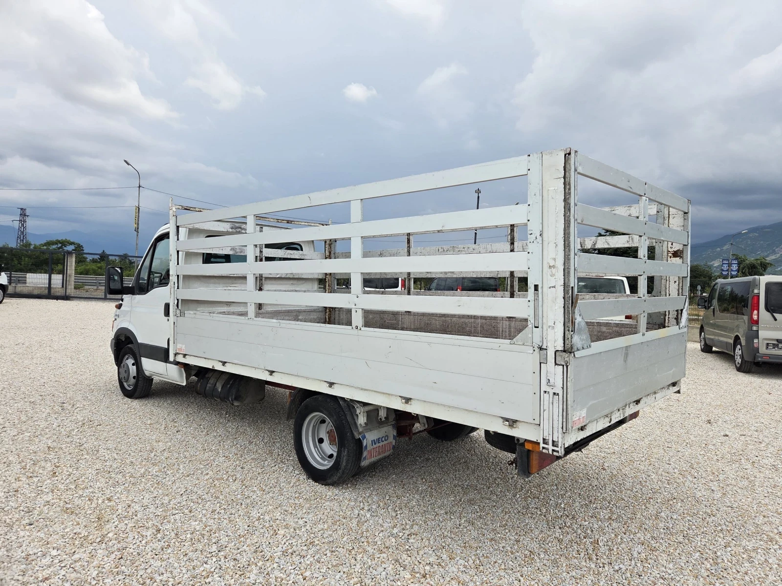 Iveco Daily Италия 4.40м, снимка 5 - Бусове и автобуси - 54942048