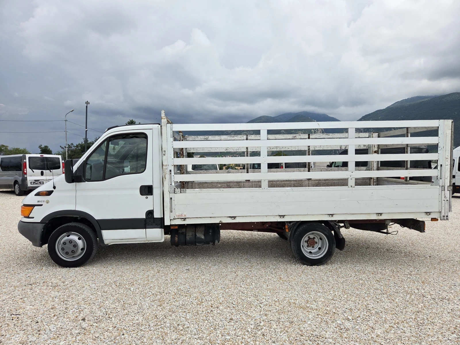 Iveco Daily Италия 4.40м, снимка 6 - Бусове и автобуси - 54942048