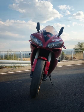 Yamaha YZF-R1, снимка 1