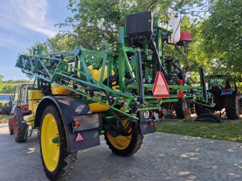 Пръскачка Друга марка John Deere 832, снимка 4 - Селскостопанска техника - 50408645