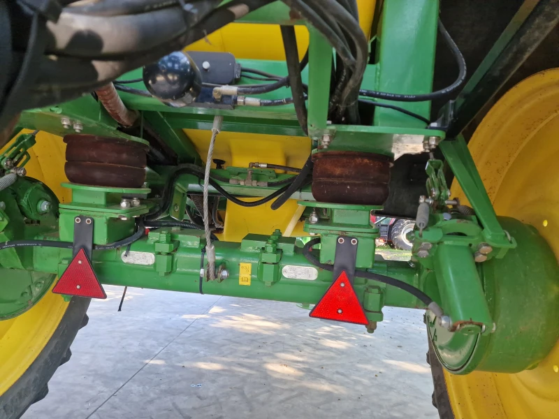 Пръскачка Друга марка John Deere 832, снимка 8 - Селскостопанска техника - 50408645